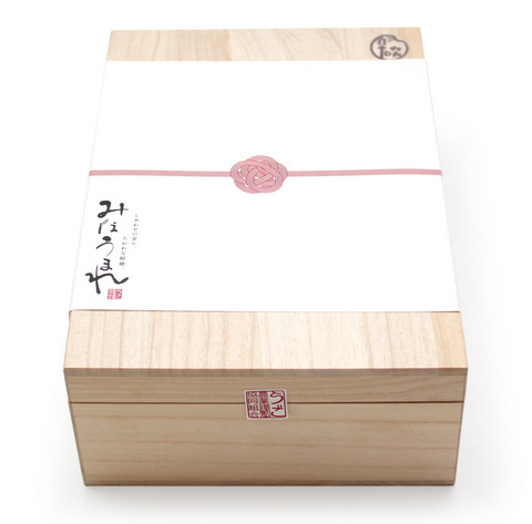 2.桐箱(説明用画像).jpg